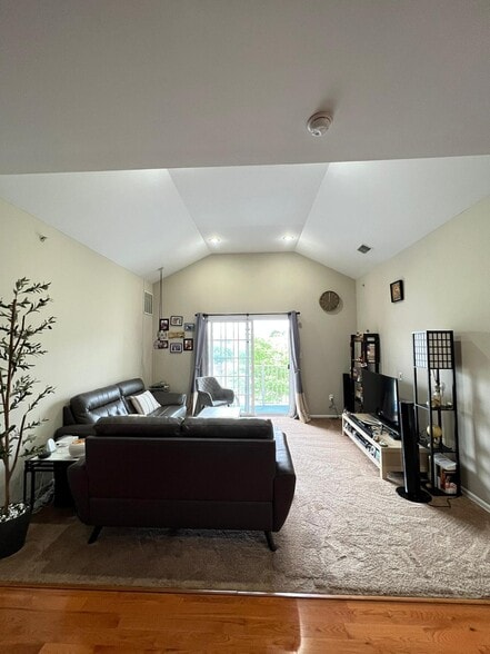 Building Photo - 933 Del Negro Ct