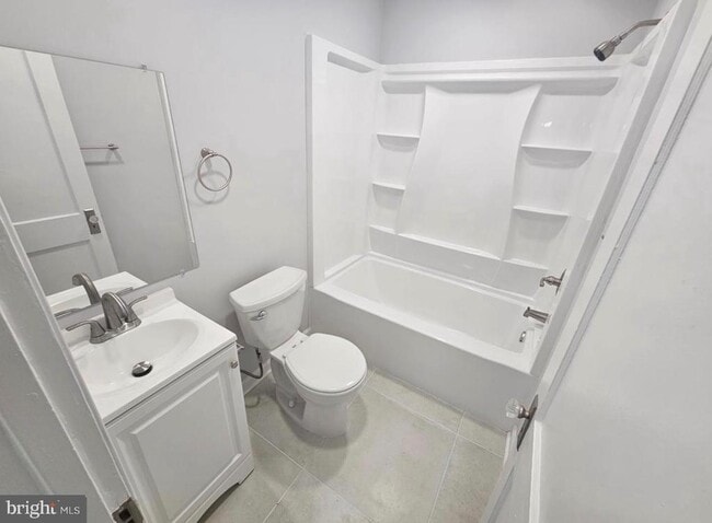 Building Photo - 2811 Lime St