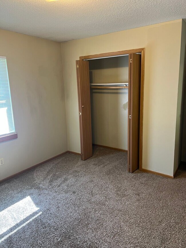 Building Photo - 630-632 W. Country Squire Ct.