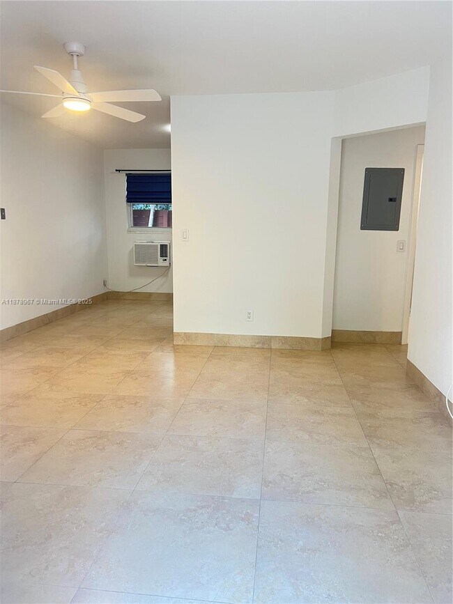 Building Photo - 3050 Virginia St