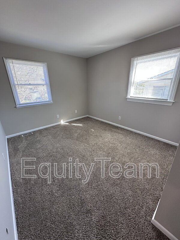 Building Photo - 517 Brunswick Dr