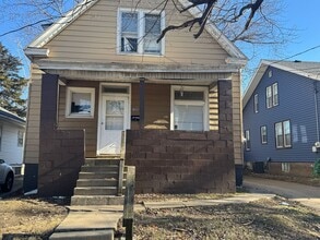 Building Photo - Spacious 3-Bedroom Home in Peoria — Freshly Updated & Pet-Friendly!