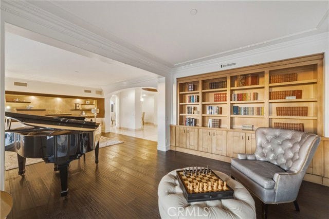 Building Photo - 426 Camino Bandera