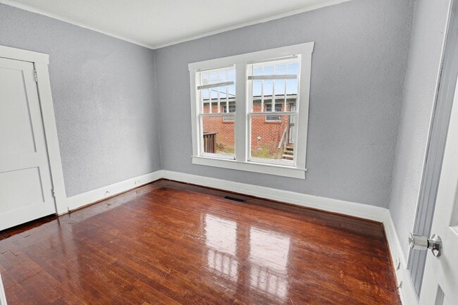 Building Photo - 2335 20th Place Ensley
