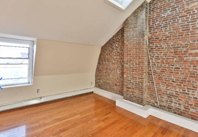 Building Photo - 82 Bremen St