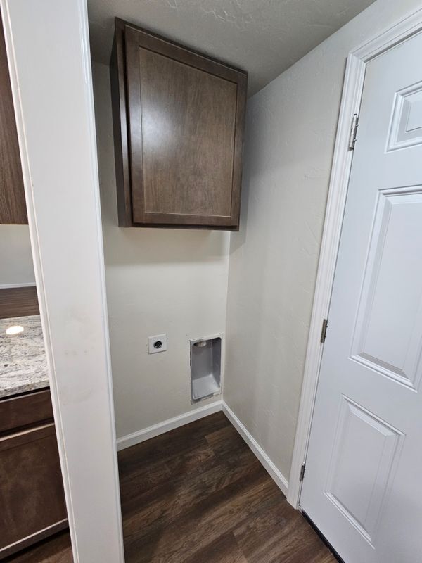 Building Photo - 8606 Brookline Ave