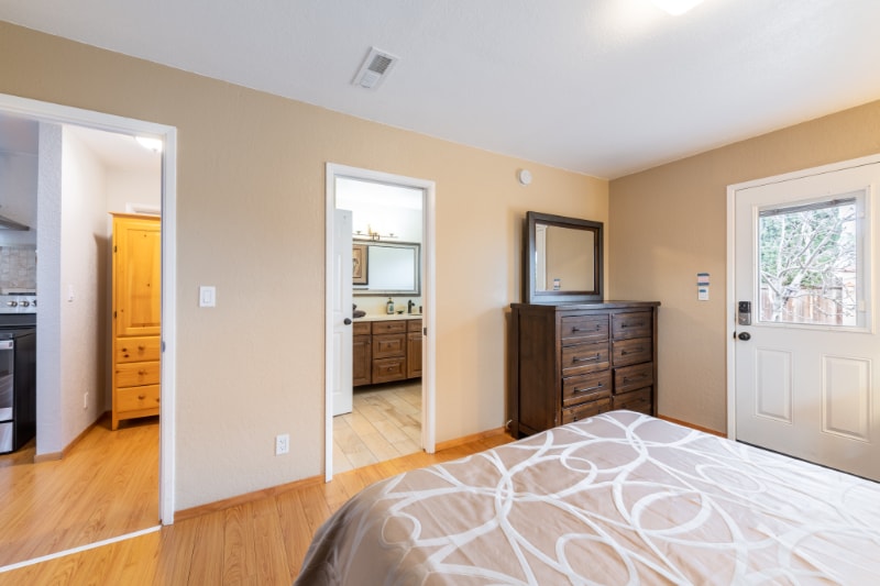 Building Photo - 1 Main St