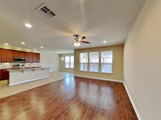 Building Photo - 16240 Travesia Way