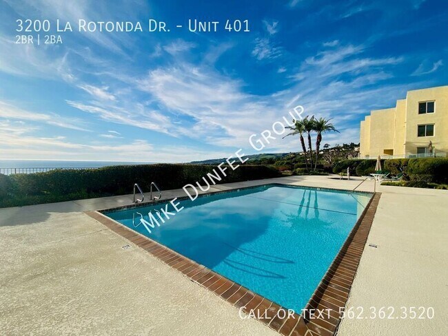 Building Photo - 3200 La Rotonda Dr