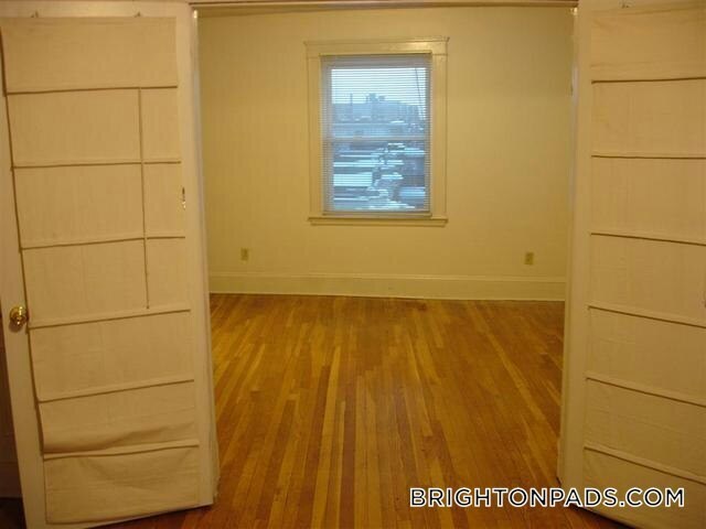 Building Photo - 1504 Commonwealth Ave
