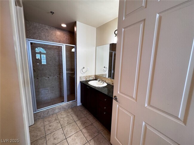 Building Photo - 2405 W Serene Ave