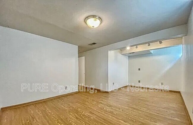 Building Photo - 14148 Orchard Ave