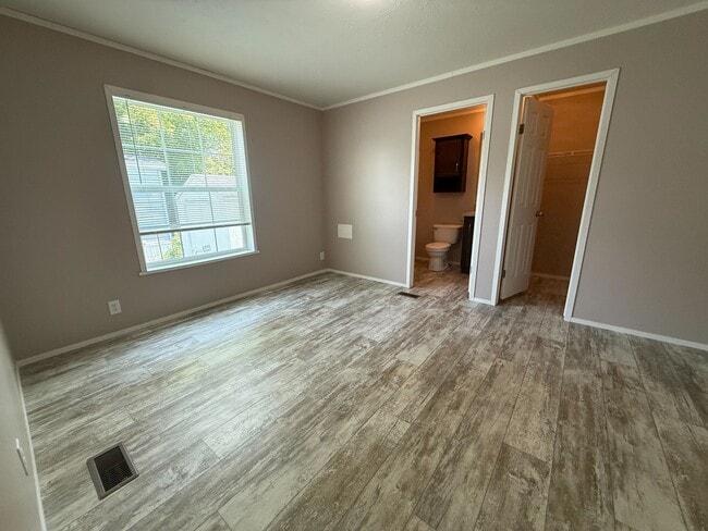 Building Photo - 11750 Cascade Cir