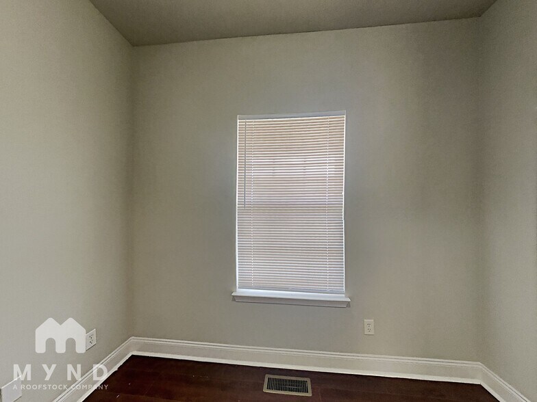 Building Photo - 303 Co Rd 12