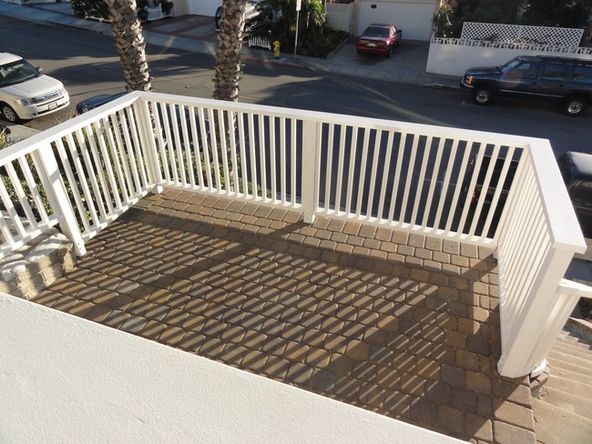 Front Deck on Monterey Blvd. - 2144 Monterey Blvd
