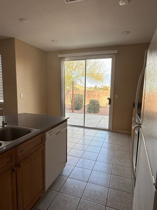 Building Photo - Two Story Single Family Home