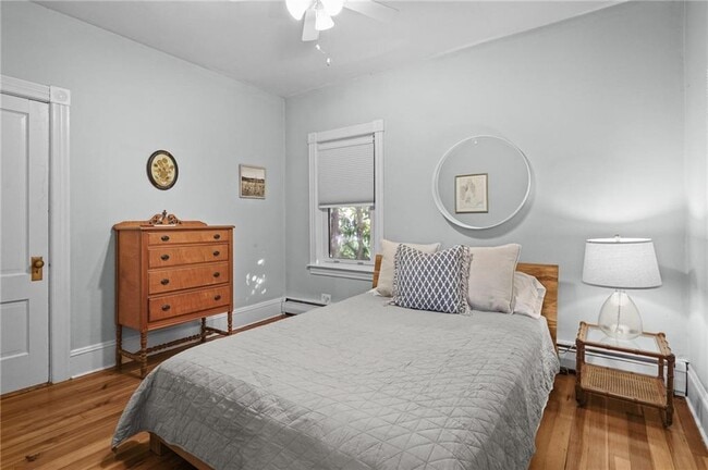 Building Photo - 48 Constitution St