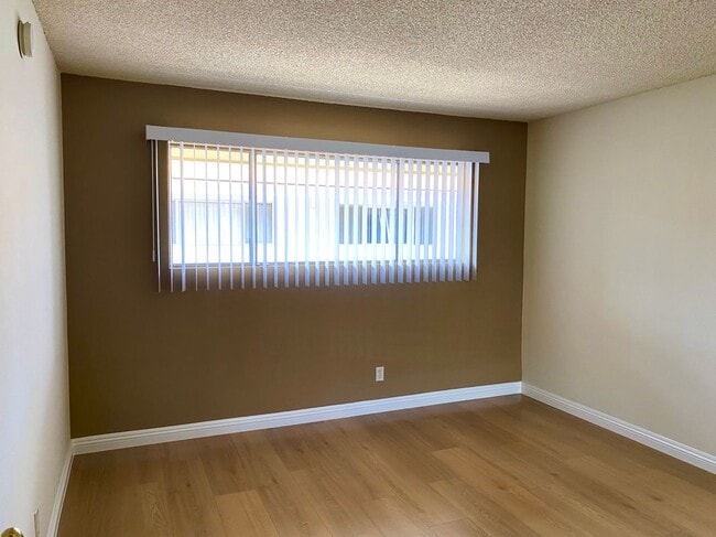 Building Photo - 5444 Sepulveda Blvd