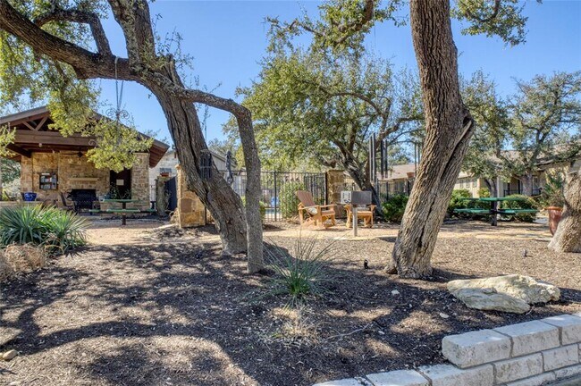 Building Photo - 14501 Falcon Head Blvd