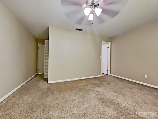 Building Photo - 1107 Melrose Street Seffner FL