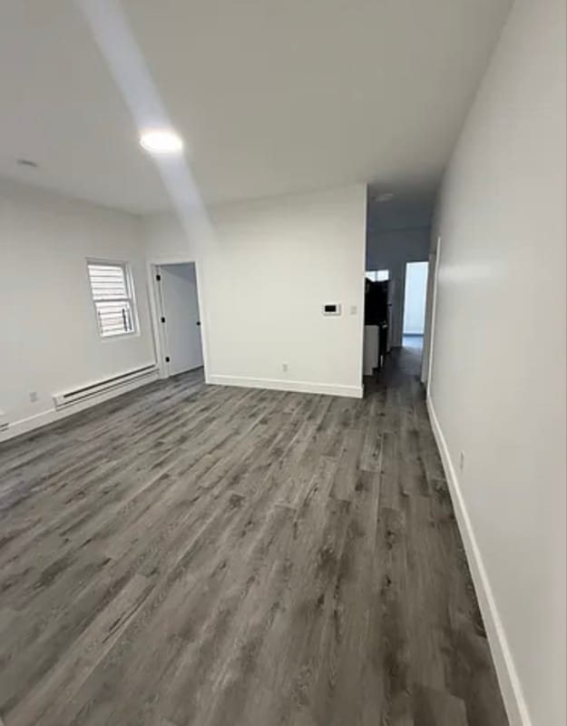 Building Photo - 25 Riverview Pl