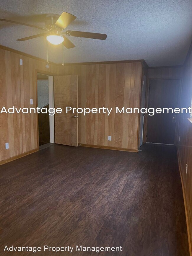 Building Photo - 5 br, 2 bath House - 1502 Rolling Hills Dr.