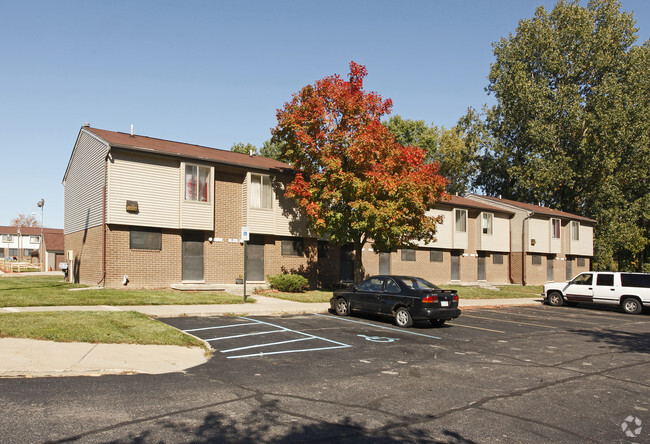 Primary Photo - Aldridge Place Townhouses