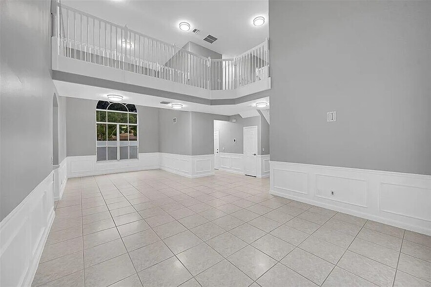 Building Photo - 4765 S Classical Blvd