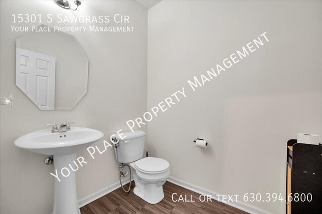 Building Photo - 15301 S Sawgrass Cir