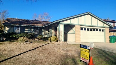 Building Photo - Gorgeous 4 Bed Home In Donner Springs!