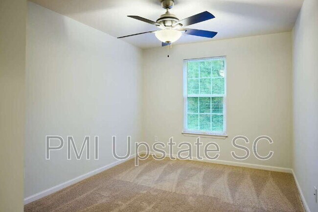 Building Photo - 457 Woodbark Ct