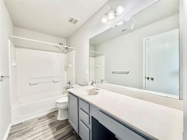 Building Photo - 5912 Ridge Lake Dr