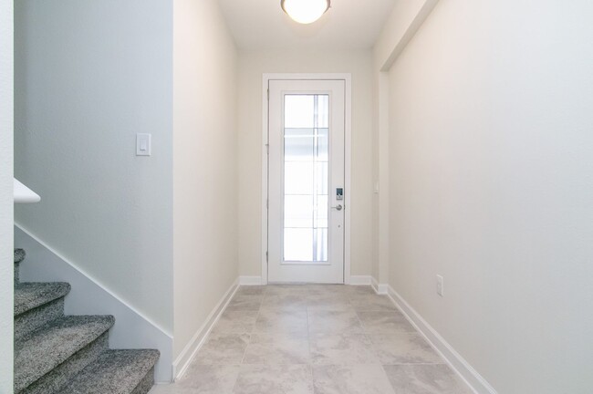 Building Photo - Lovely 5bd/3.5bath FOR RENT in highly soug...