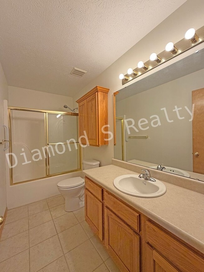 Building Photo - Beautiful 3 Bedroom Home with Shop Located in Southwest Springfield