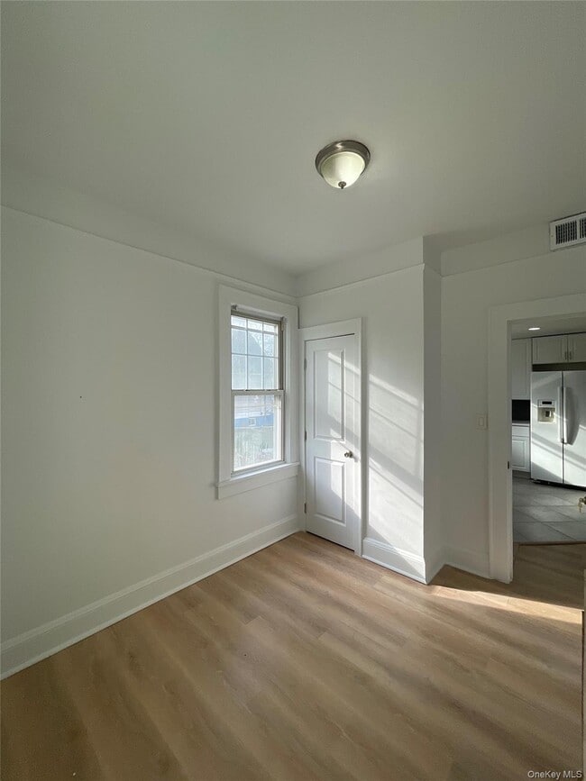 Building Photo - 46 Gordon St