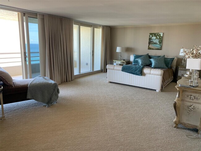 Building Photo - 4101 N Ocean Blvd