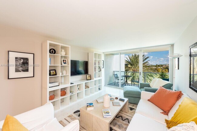 Building Photo - 650 West Ave