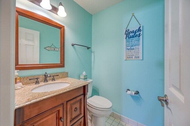 Building Photo - PRICE JUST REDUCED! FURNISHED OFF-SEASON MONTHLY RENTAL AVAILABLE NOW