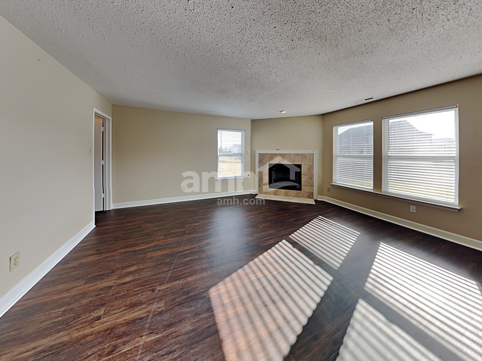 Building Photo - 6797 W Raleigh Dr