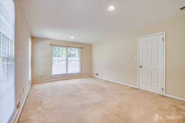 Building Photo - 1801 Timber Oaks Rd