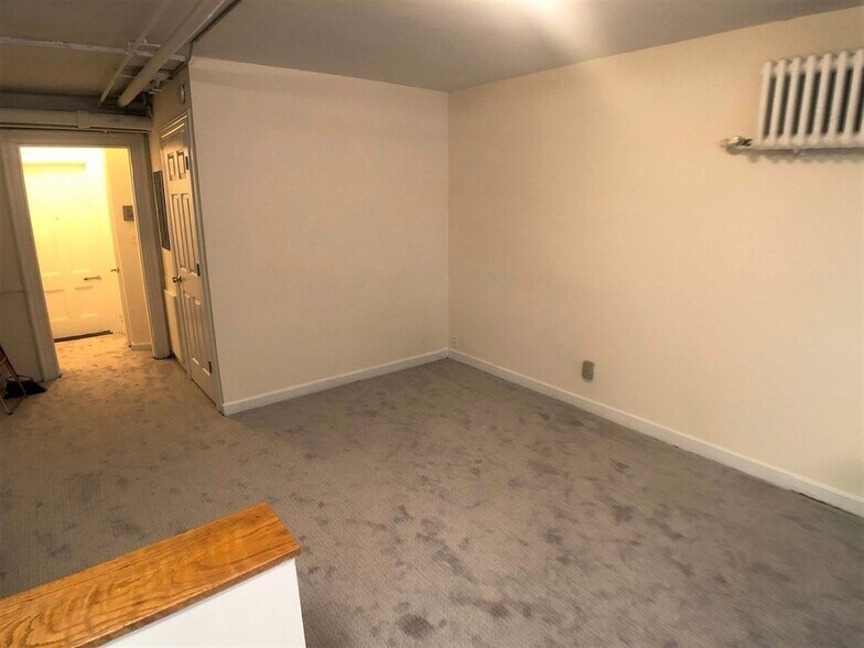 Building Photo - 107 Beacon St