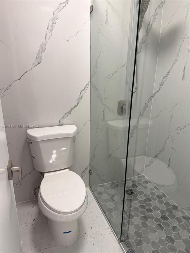 Building Photo - 6651 SW 137th Ct