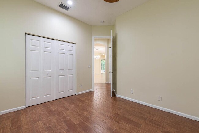 Building Photo - 10064 Southern Pride Pl