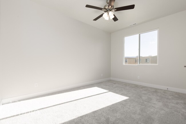 Building Photo - Move-In Special.  First 2 months Rent Redu...