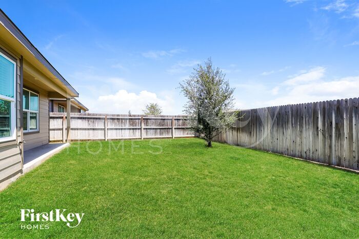 Building Photo - 1228 Treehouse Ln
