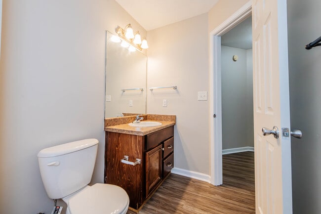 Building Photo - 321 Grand Ave