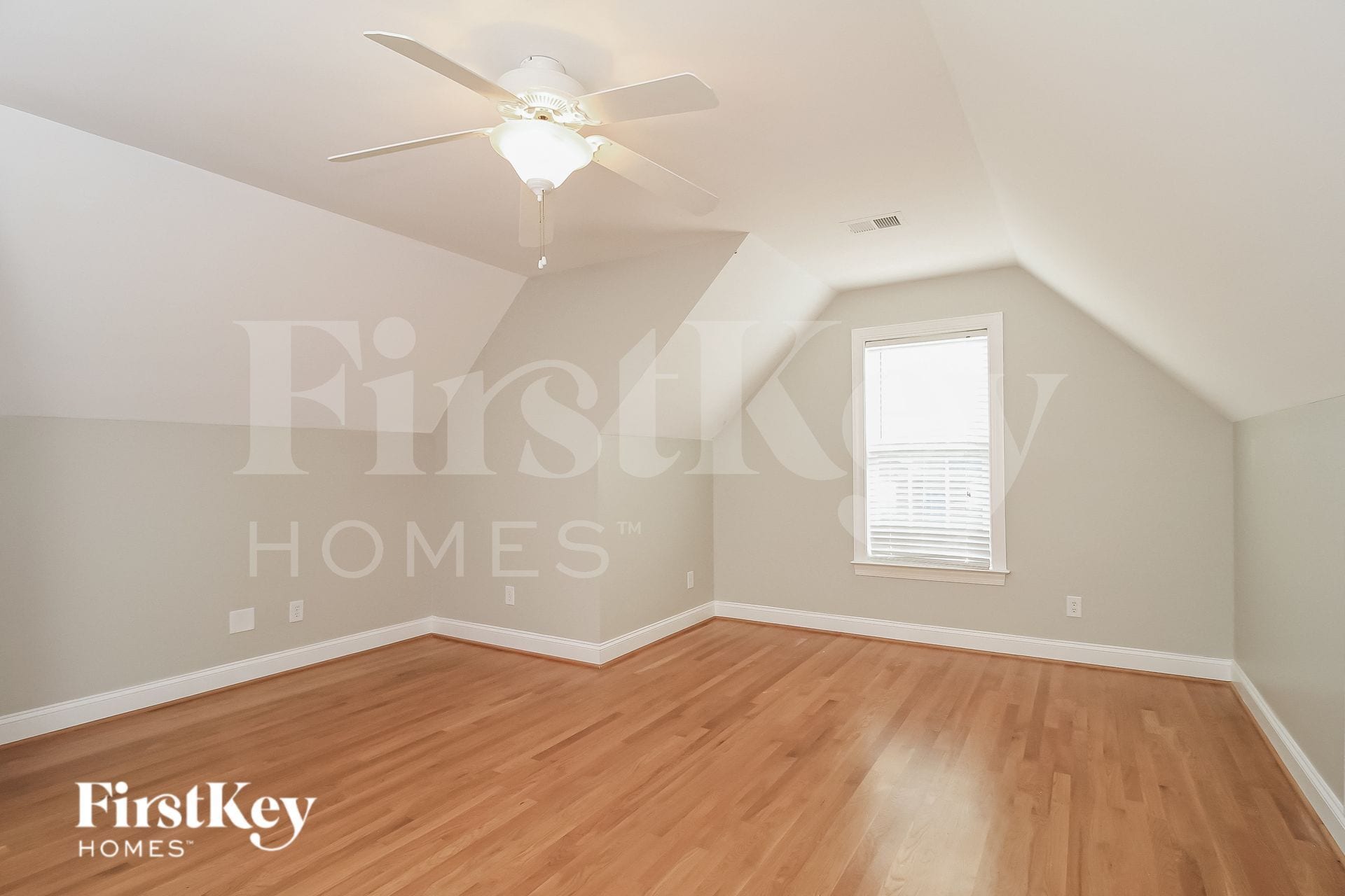 Building Photo - 4726 Farm Bell Ct