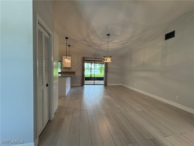 Building Photo - 1450 Nottingham Dr