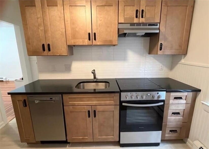 Building Photo - 140 Humboldt Ave