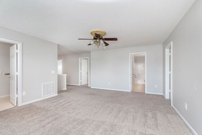 Building Photo - 4 Bedroom with a 3 Car Garage in Zionsvill...